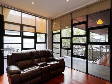 DIJUAL RUMAH MODERN TROPICAL RESORT di Jl MALANG / MENTENG, JAKPUS