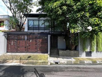 DIJUAL RUMAH MODERN TROPICAL RESORT di Jl MALANG / MENTENG, JAKPUS
