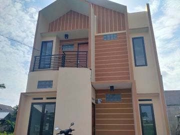 Rumah 2 lantai termurah seciomas bogor view gunung salak dan pesawahan