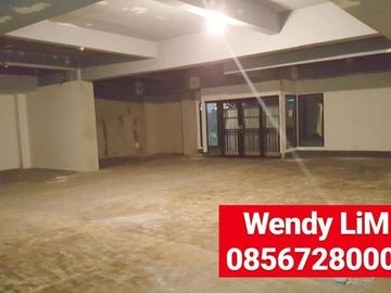 DISEWAKAN GEDUNG KOMERSIL At SENOPATI Ry , IDR. 2,5 M/thn