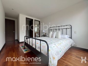 apartamento en arriendo en el tesoro. Cod A69367