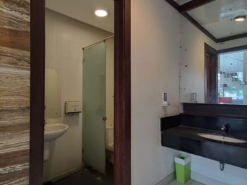 GEDUNG / KANTOR STRATEGIS at Jl TEBET BARAT DALAM, JAKSEL
