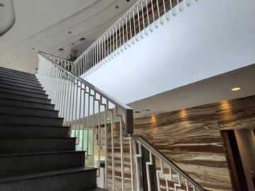GEDUNG / KANTOR STRATEGIS at Jl TEBET BARAT DALAM, JAKSEL