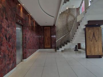 GEDUNG / KANTOR STRATEGIS at Jl TEBET BARAT DALAM, JAKSEL