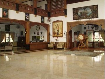 Dijual rumah mewah dengan lokasi strategis di Lenteng Agung