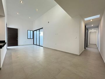 Casa Lista para Entrega 3 Habitaciones y Piscina en Privada Inara, Cholul