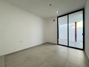 Casa Lista para Entrega 3 Habitaciones y Piscina en Privada Inara, Cholul