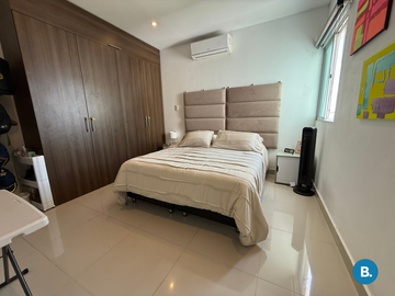 apartamento en venta en altos de riomar. Cod V516