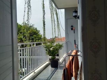 Rumah di Pancoran Mas, 3Lt, Full Furn, Cluster di Kali Licin