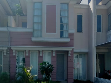 Rumah Pakuwon City Minimalis East Coast Park