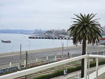 EN VENTA DEPARTAMENTO FRENTE AL MAR, VALPARAÍSO.