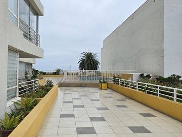 EN VENTA DEPARTAMENTO FRENTE AL MAR, VALPARAÍSO.