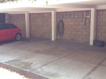 Hermosa Casa tipo Ingles / Venta Toluca