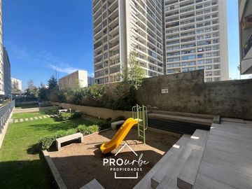 Venta 1D y 1B Estacionamiento Bodega vista oriente / Ñuñoa