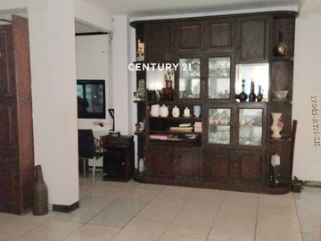 Dijual Rumah Lokasi Strategis Dekat Pondok Indah Mall Jakarta