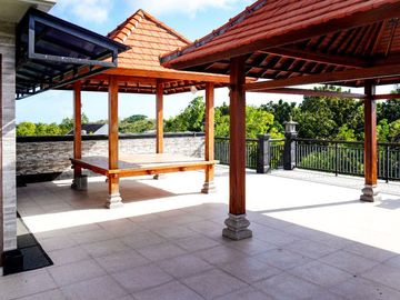 DIJUAL RUMAH LT3 HARGA 1,7M 10 MENIT KE PANTAI MELASTI BALI