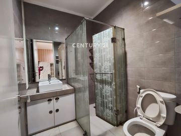 Disewakan Rumah Kondisi Rapi Siap Huni Di Discovery Bintaro