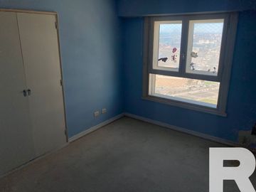 Departamento en venta de 7 dormitorios c/ cochera en Playa Grande