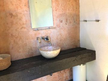 CASA  CON SEGURIDAD  EN CLUB DE GOLF HACIENDA, ATIZAPÁN DE ZARGOZA