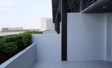 Condo unit foe sale near Mall of Asia