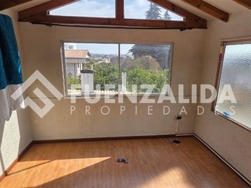 Casa en venta de 4 dorm.3 baños en La Serena