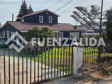 Casa en venta de 4 dorm.3 baños en La Serena
