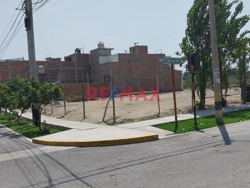 🌅 ¡Tu nuevo hogar te espera en la mejor zona de Nuevo Chimbote! 🌅

Te presentamos un hermoso terreno en el desarrollo de Los Portales, Villas de la