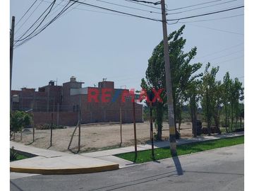 🌅 ¡Tu nuevo hogar te espera en la mejor zona de Nuevo Chimbote! 🌅

Te presentamos un hermoso terreno en el desarrollo de Los Portales, Villas de la