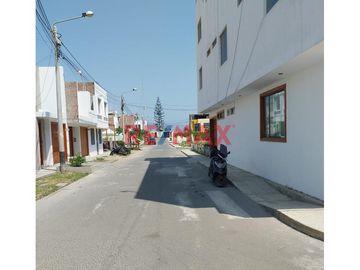 🌅 ¡Tu nuevo hogar te espera en la mejor zona de Nuevo Chimbote! 🌅

Te presentamos un hermoso terreno en el desarrollo de Los Portales, Villas de la