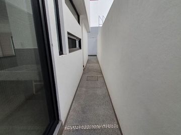 Residencia en Portanova, de Autor, Jardín, Sala TV, 3 Recamaras, de LUJO