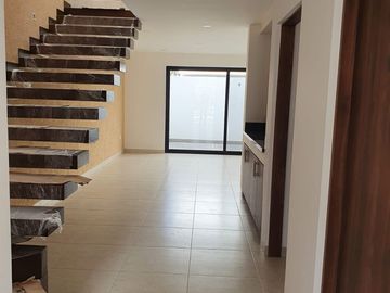 Residencia en Portanova, de Autor, Jardín, Sala TV, 3 Recamaras, de LUJO