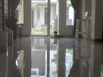 DIJUAL RUMAH BARU RENOV SEMI FURNISH SIAP HUNI DI CHALCEDONY GADING SERPONG