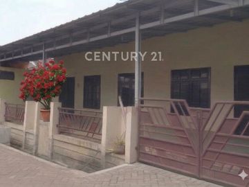 Rumah Hook Dengan 6 Kios  Di Harapan Indah 1, Bekasi