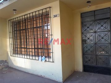 Se Vende Casa Con Terreno Por Edificar- La Esperanza Trujillo