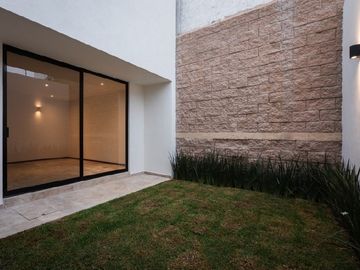 VENTA CASA EN ALTO LAGO