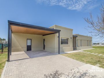 Casa 3 dormotorios en venta - Haras de Funes