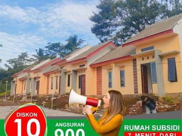 Hunian Area Pakis Nyaman design Modern Minimalis