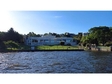 VENTA CASA ESPECTACULAR MANSIÓN CON COSTA AL LAGO