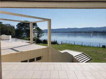 VENTA CASA ESPECTACULAR MANSIÓN CON COSTA AL LAGO