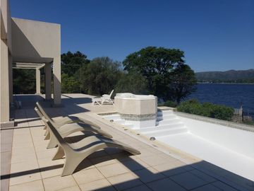 VENTA CASA ESPECTACULAR MANSIÓN CON COSTA AL LAGO