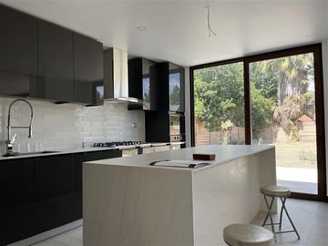 NUEVA 4 Dorm/3 Baños Brisas Norte. Colegio Highlands
