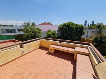Casa en venta estilo mexicano en Zavaleta