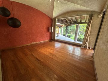 Casa en venta estilo mexicano en Zavaleta