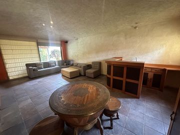 Casa en venta estilo mexicano en Zavaleta