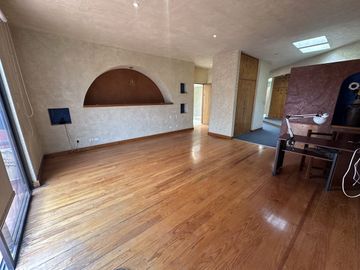 Casa en venta estilo mexicano en Zavaleta