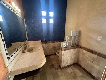 Casa en venta estilo mexicano en Zavaleta