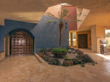 Casa en venta estilo mexicano en Zavaleta