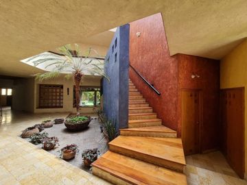Casa en venta estilo mexicano en Zavaleta
