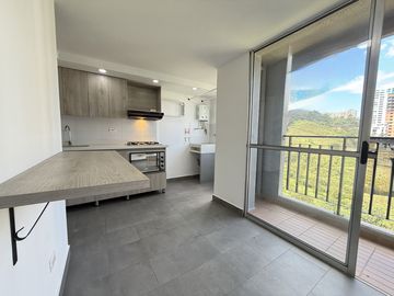 apartamento en arriendo en las lomitas. Cod A515424