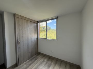 apartamento en arriendo en las lomitas. Cod A515424
